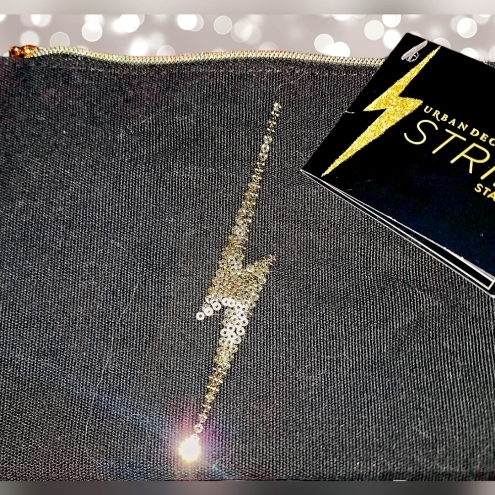 Urban Decay -strike Stash Bag
